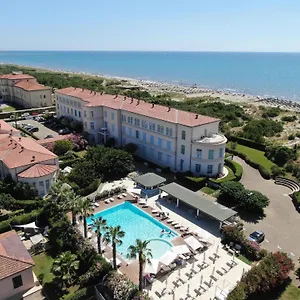 Principi Di Piemonte Apartment Tirrenia